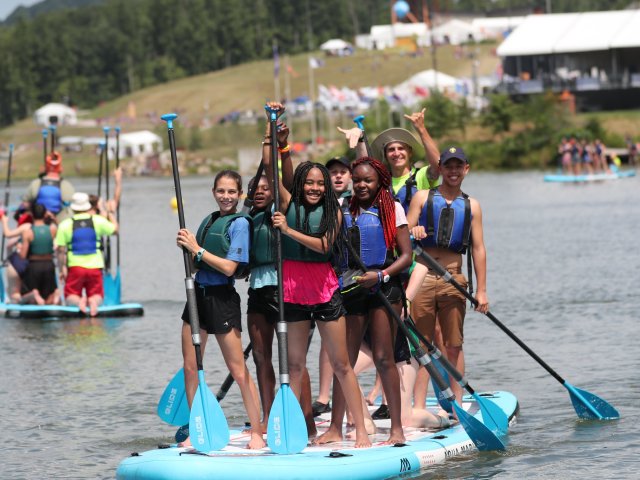 Asia-Pacific Award 2021 Scouts on Giant SUP